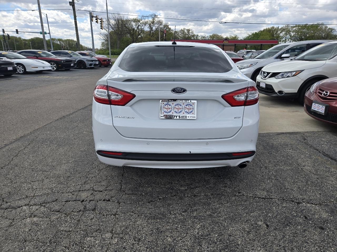 Ford Fusion 4dr Sdn SE FWD 2016