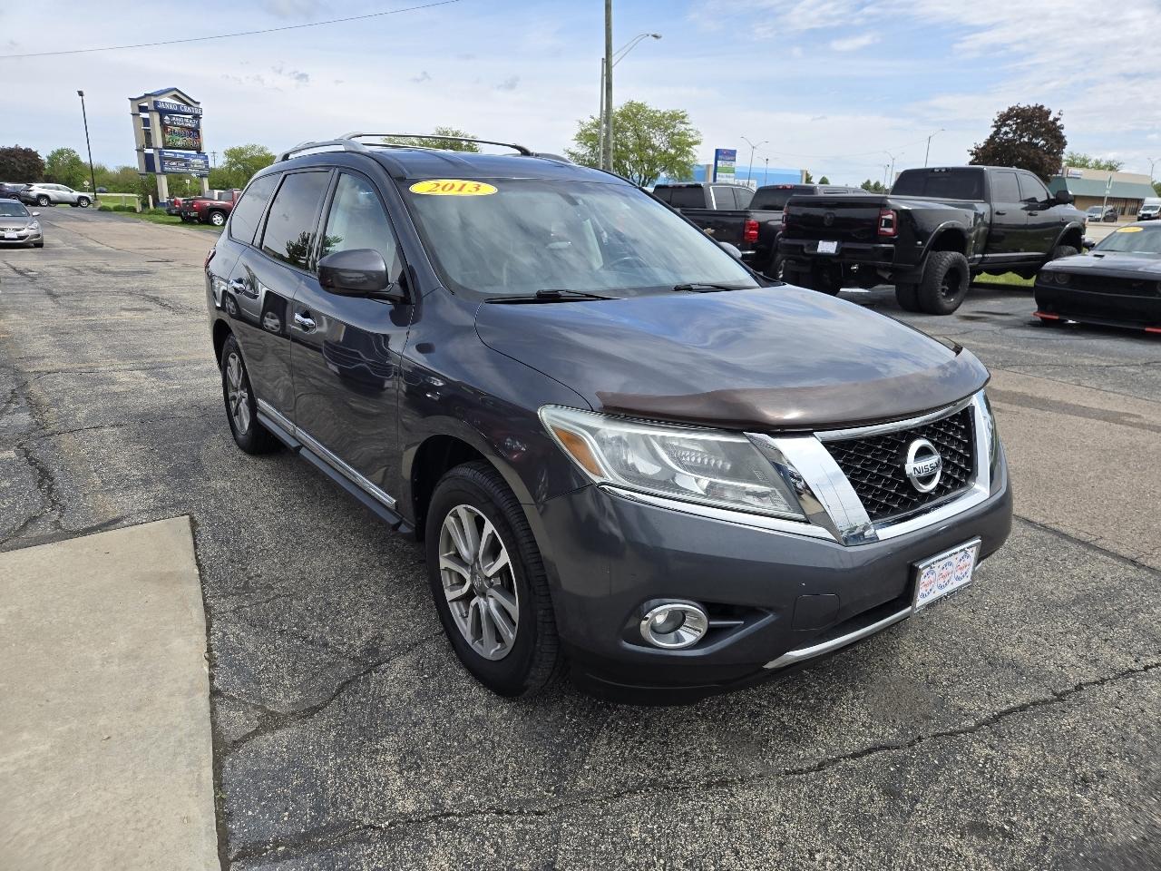 Nissan Pathfinder 4WD 4dr SL 2013