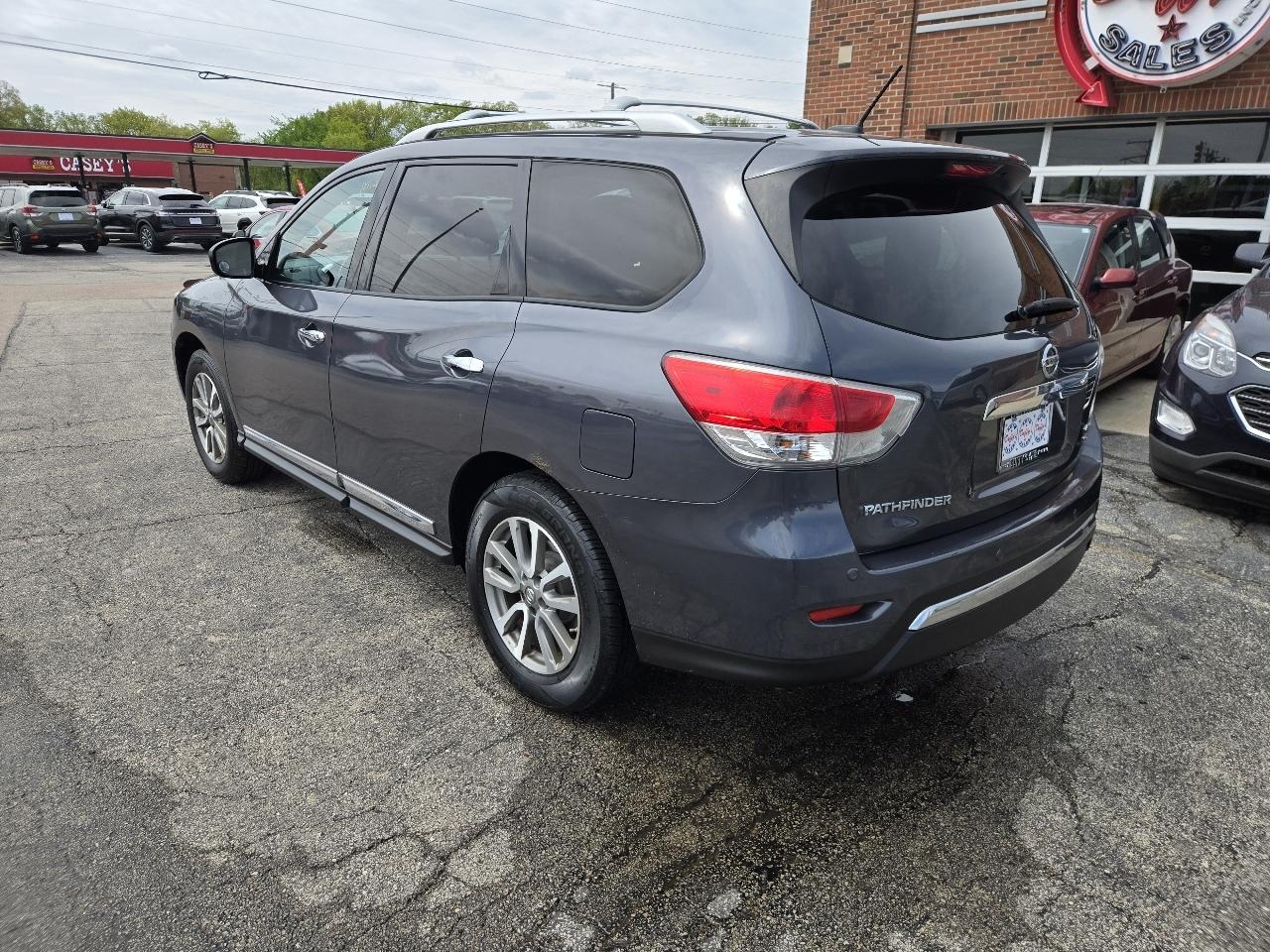 Nissan Pathfinder 4WD 4dr SL 2013