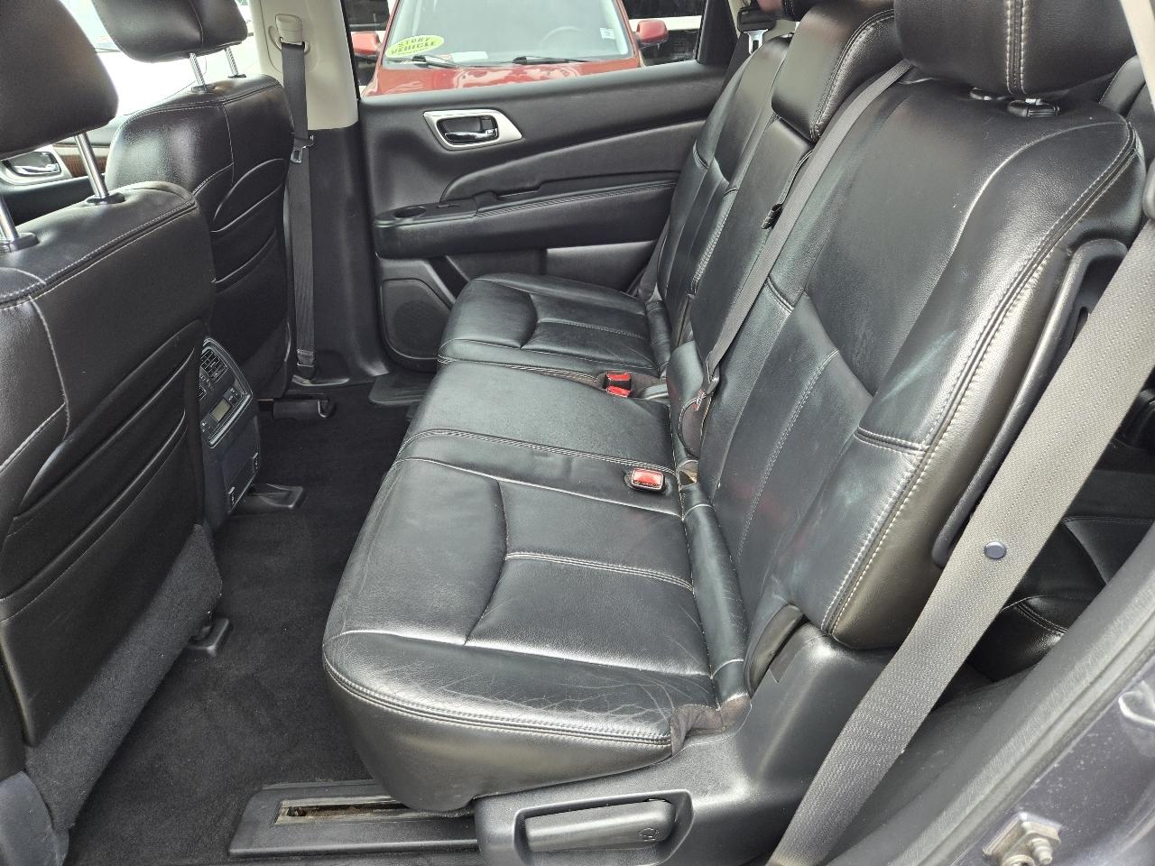 Nissan Pathfinder 4WD 4dr SL 2013