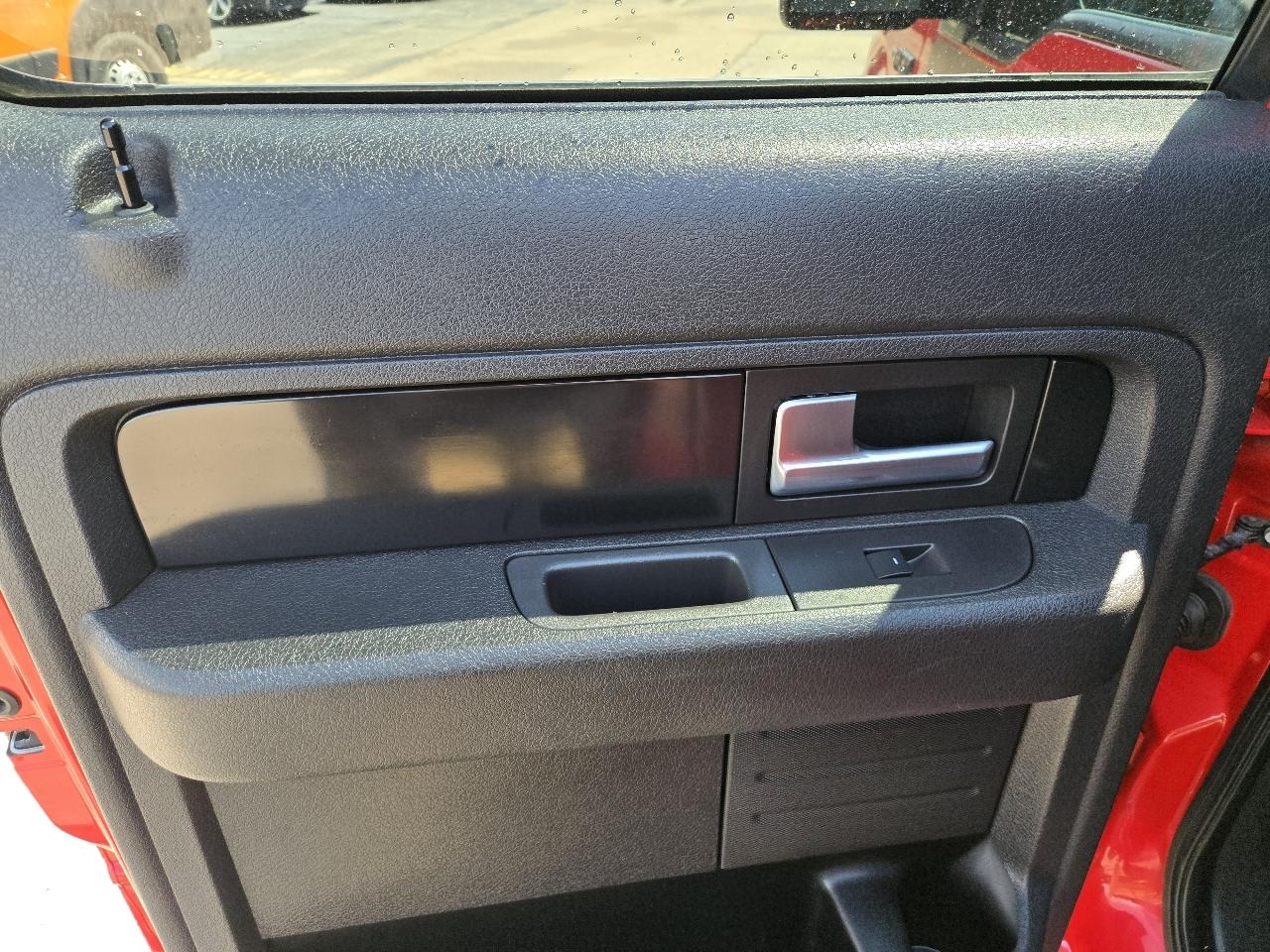 Ford F-150 4WD SuperCrew 145" Platinum 2012