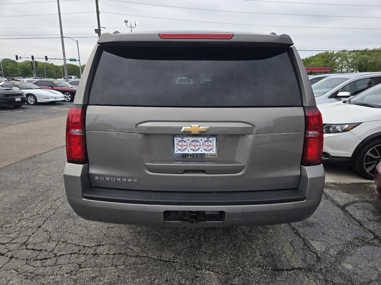 Chevrolet Suburban 4WD 4dr 1500 LT 2019