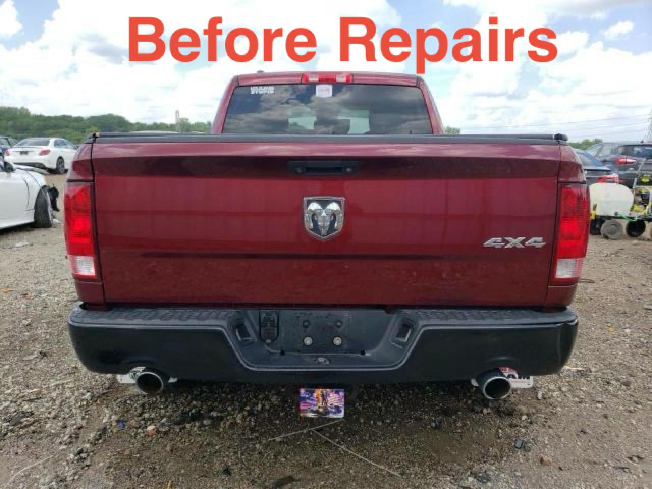 RAM 1500 Express 4x4 Quad Cab 6'4" Box 2017