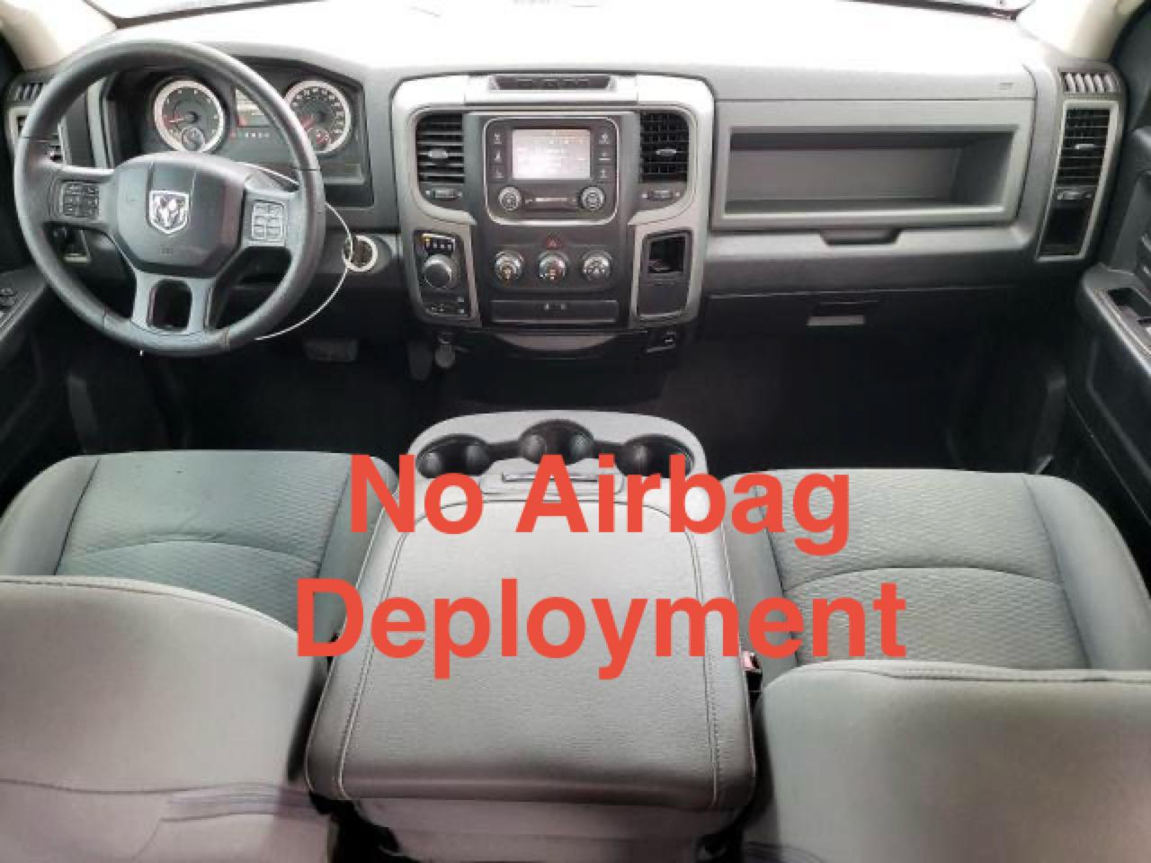 RAM 1500 Express 4x4 Quad Cab 6'4" Box 2017