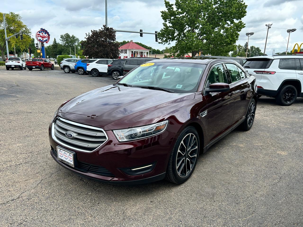 Ford Taurus SEL FWD 2018