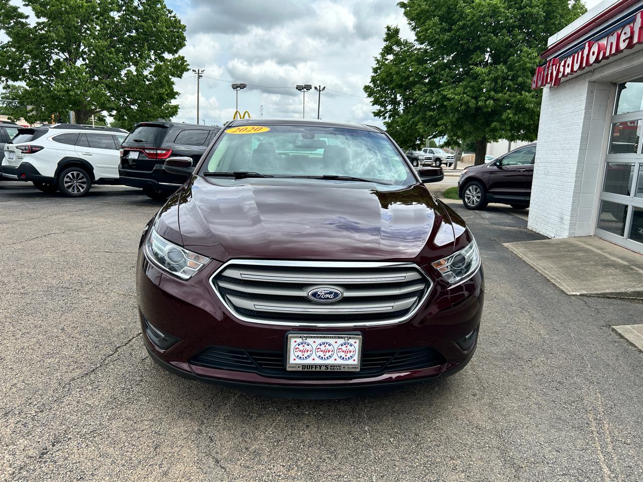 Ford Taurus SEL FWD 2018