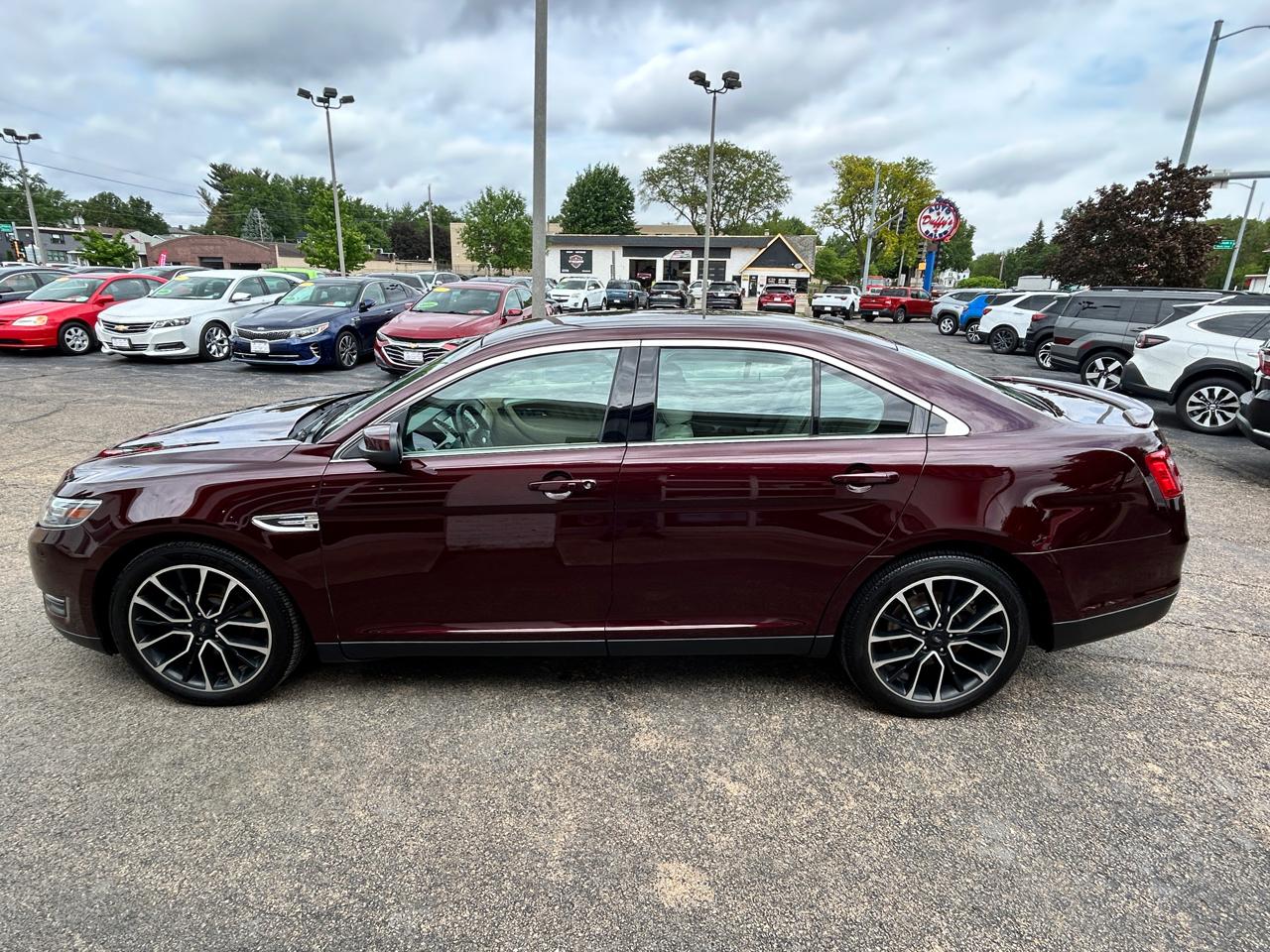 Ford Taurus SEL FWD 2018