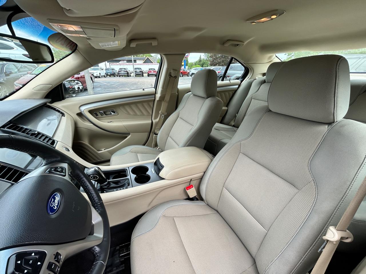 Ford Taurus SEL FWD 2018