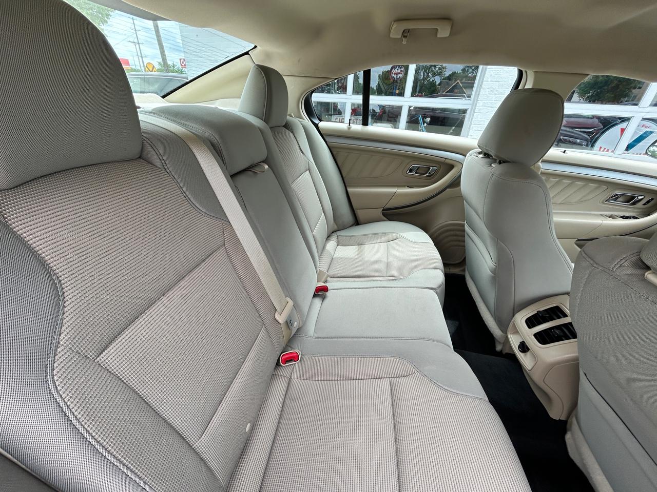 Ford Taurus SEL FWD 2018