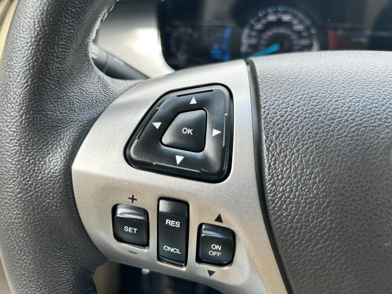 Ford Taurus SEL FWD 2018