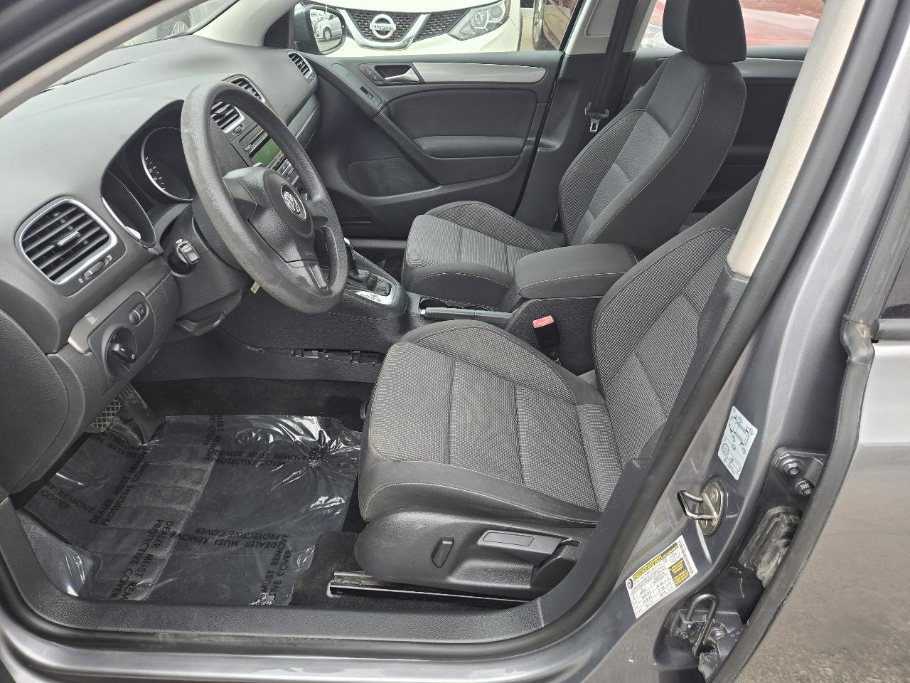 Volkswagen Golf 4dr HB Auto 2012