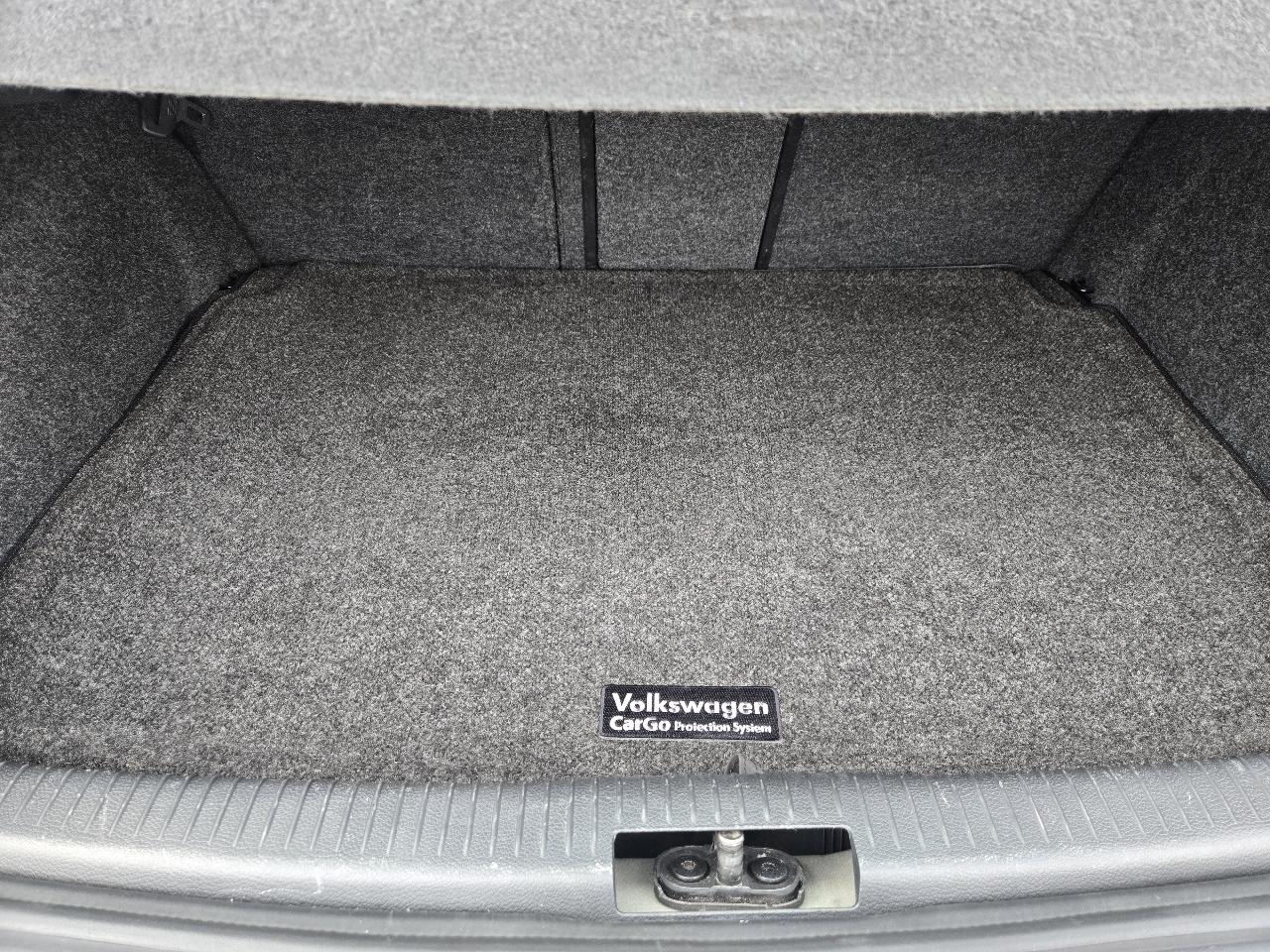 Volkswagen Golf 4dr HB Auto 2012