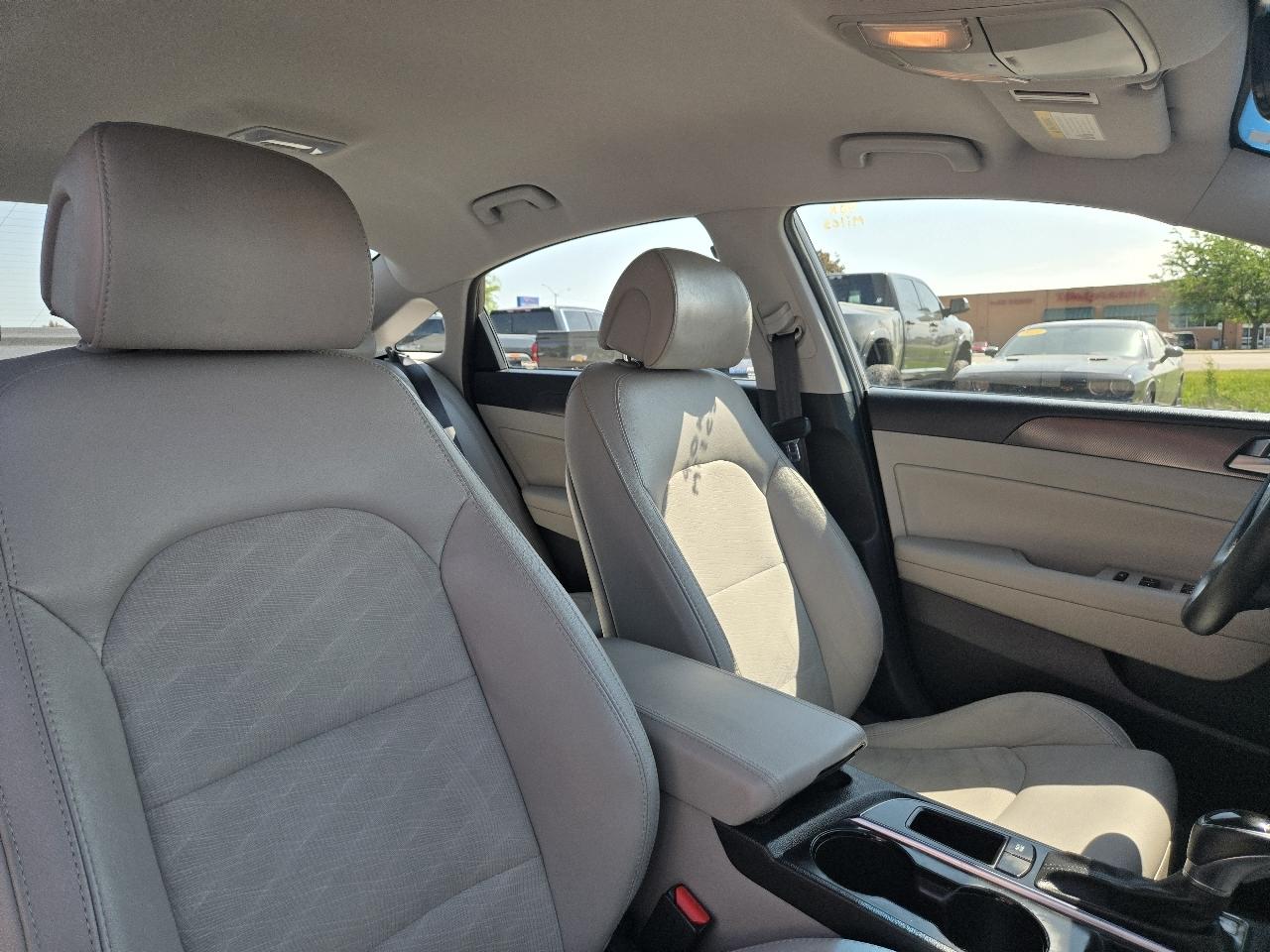 Hyundai Sonata 4dr Sdn 2.4L Sport 2016