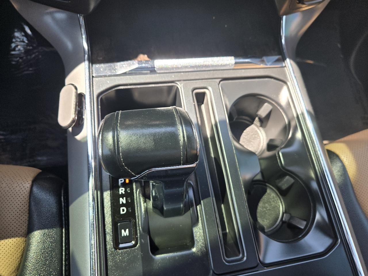 Ford F-150 4WD SuperCrew 139" Lariat 2022