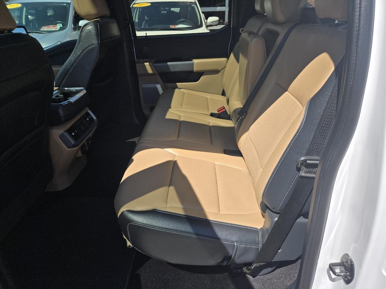 Ford F-150 4WD SuperCrew 139" Lariat 2022