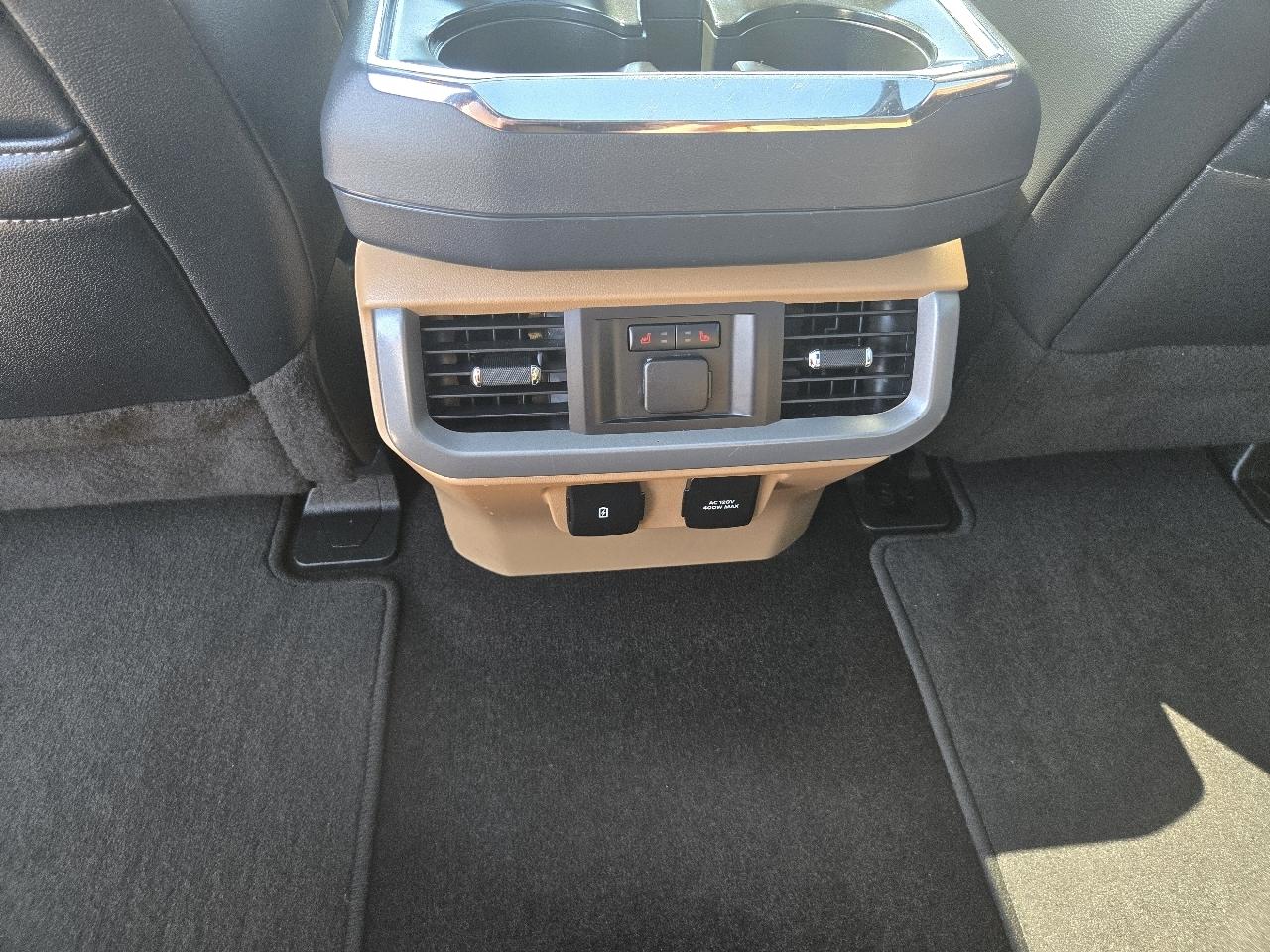 Ford F-150 4WD SuperCrew 139" Lariat 2022