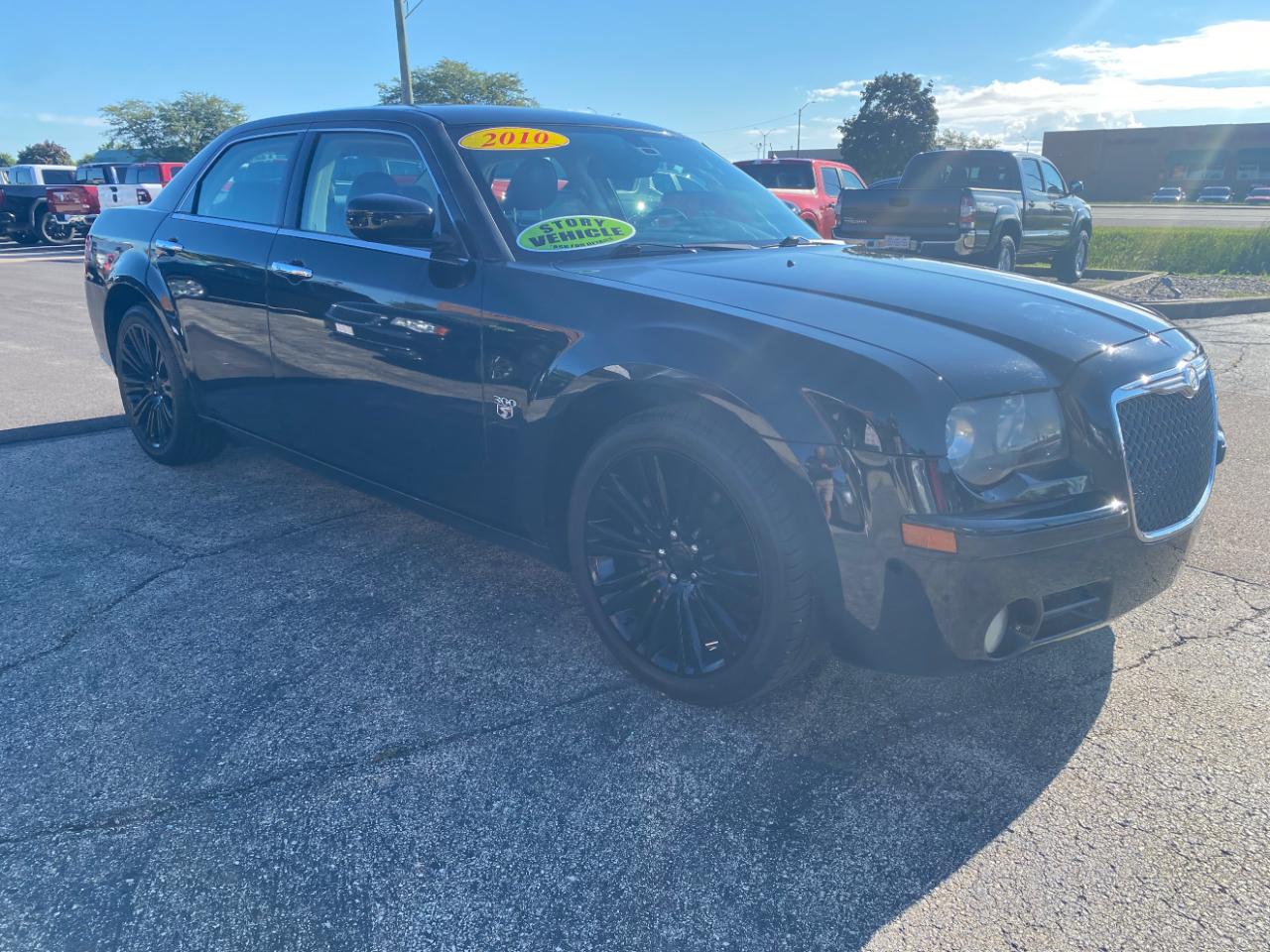 Chrysler 300 4dr Sdn 300S V8 RWD 2010