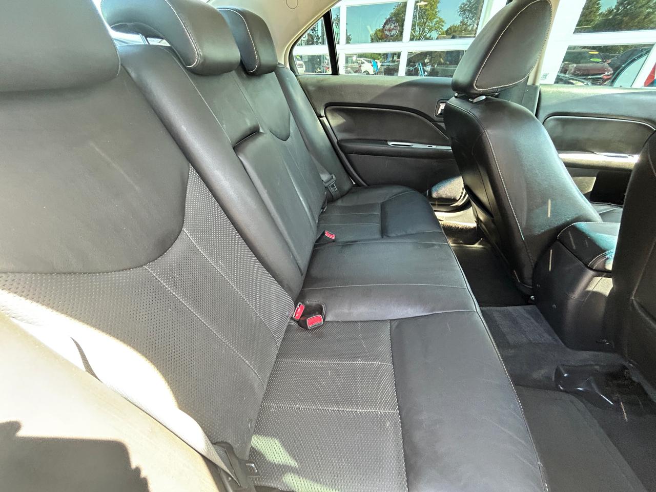 Mercury Milan 4dr Sdn Premier FWD 2010