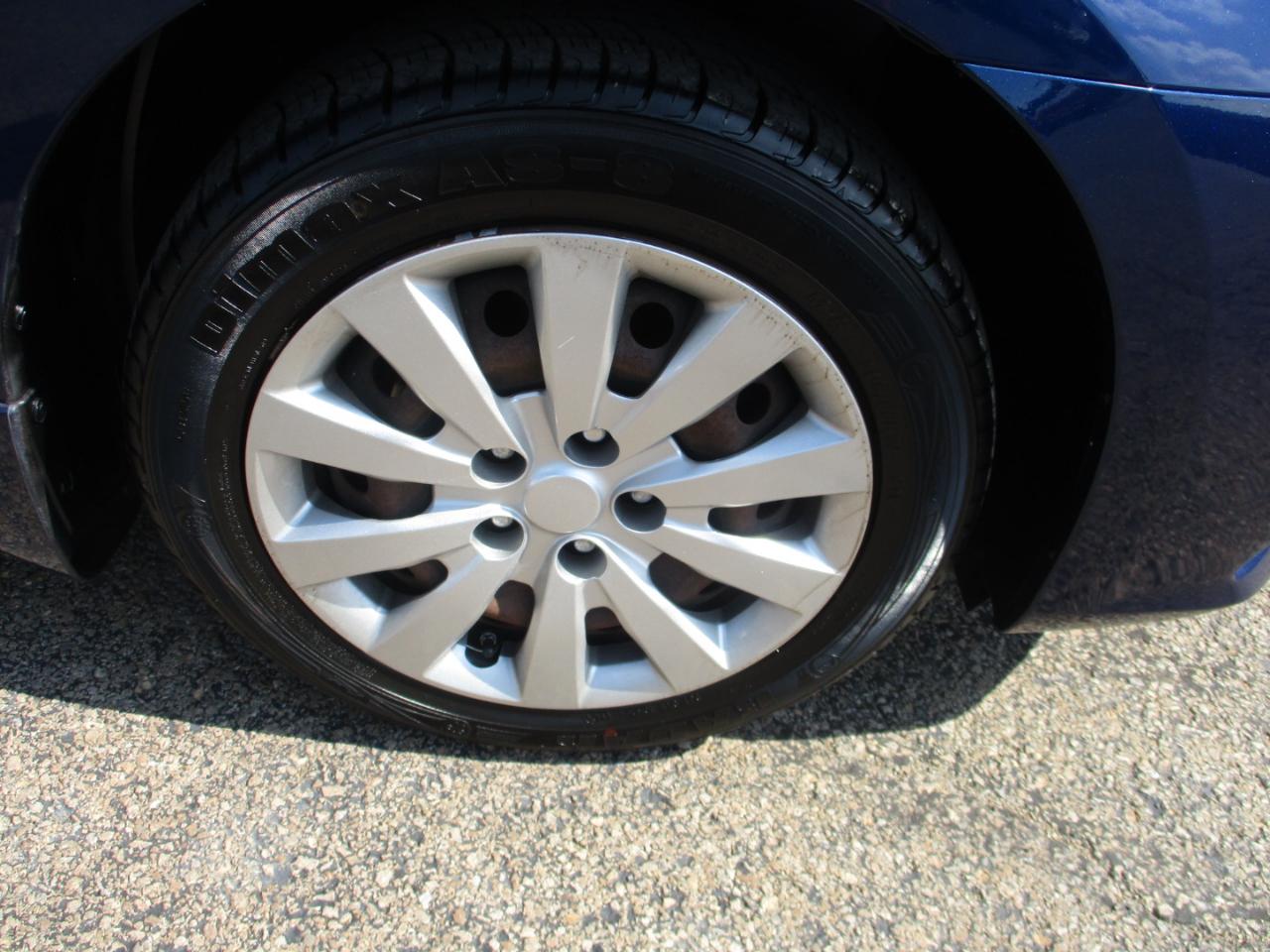 Nissan Sentra 4dr Sdn I4 CVT S 2016