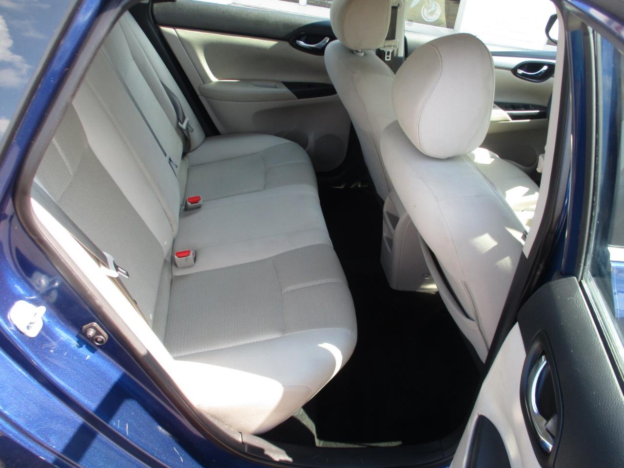Nissan Sentra 4dr Sdn I4 CVT S 2016