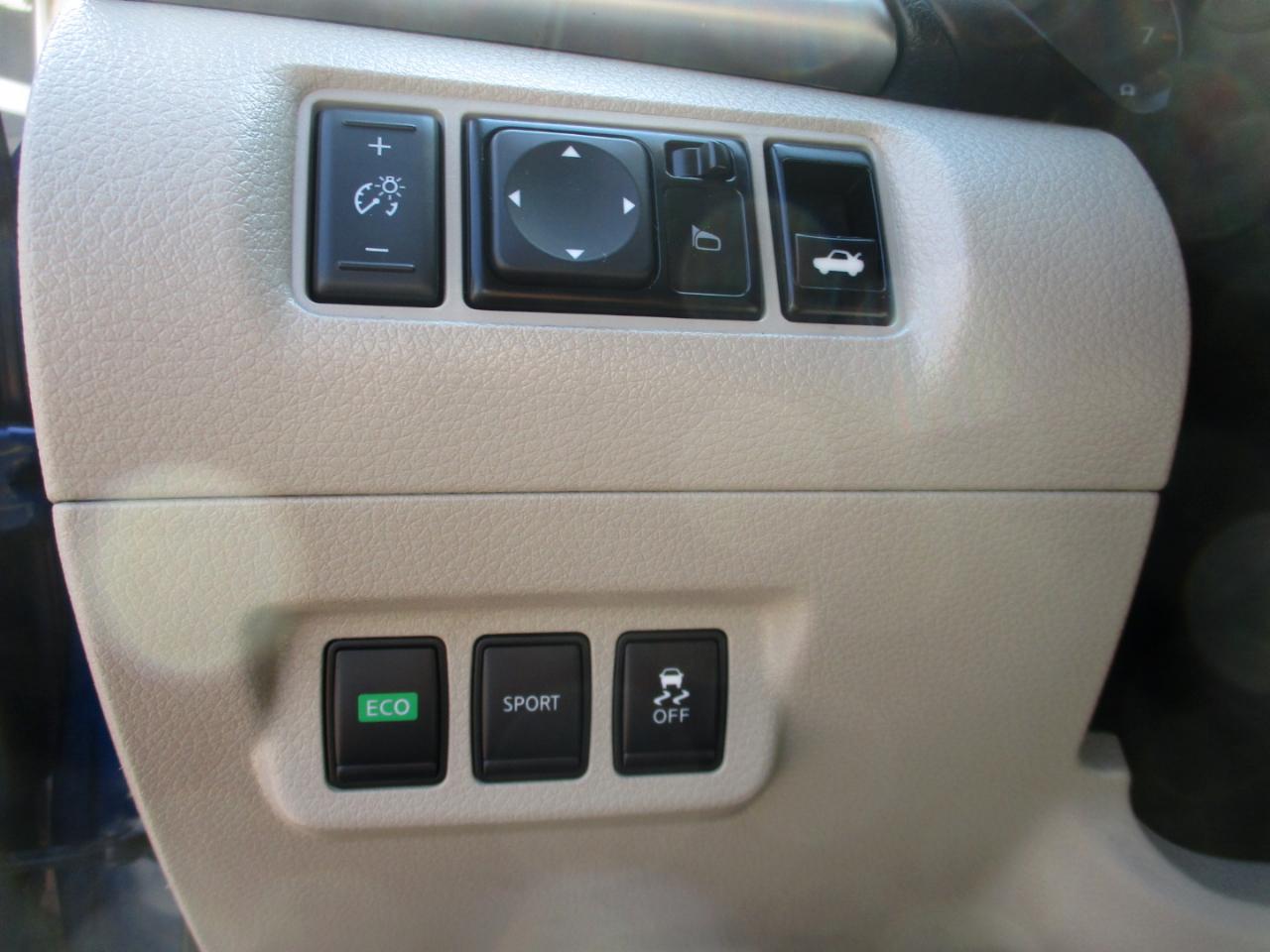 Nissan Sentra 4dr Sdn I4 CVT S 2016