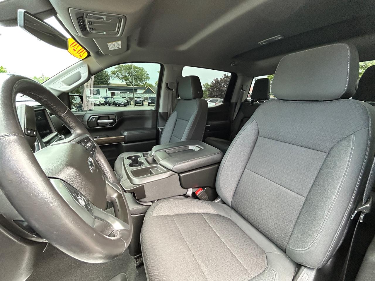Chevrolet Silverado 1500 4WD Crew Cab 147" RST 2020