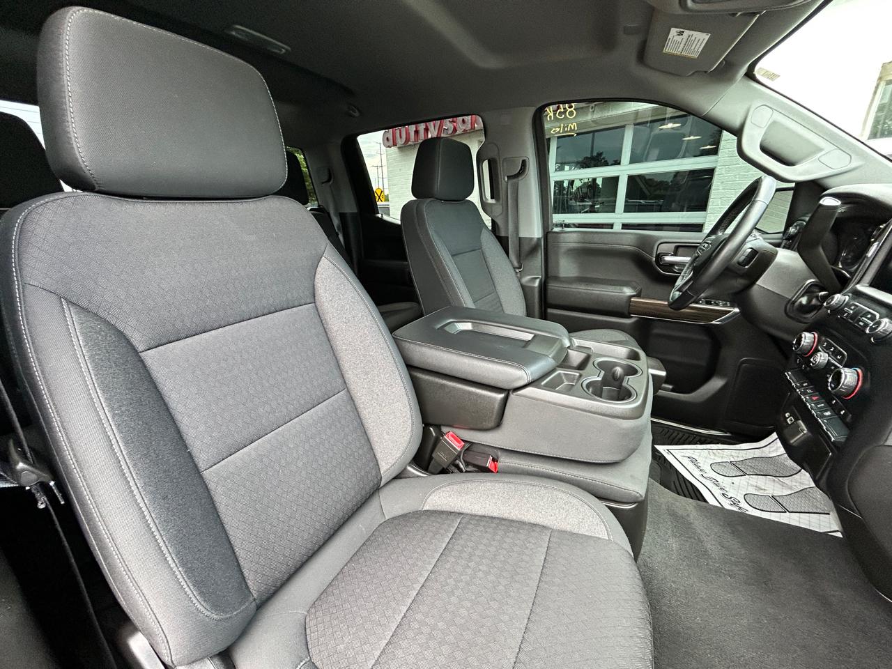 Chevrolet Silverado 1500 4WD Crew Cab 147" RST 2020
