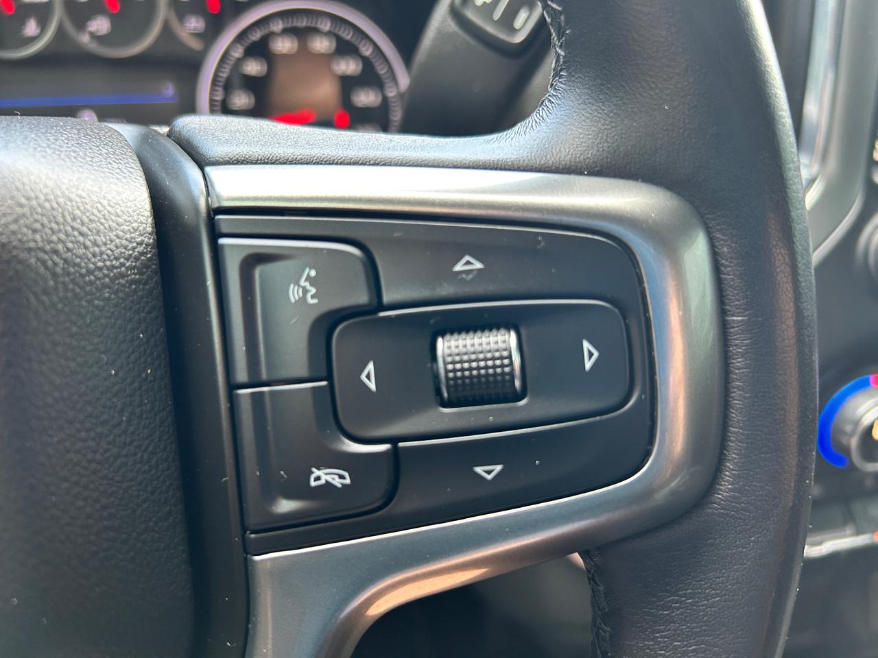 Chevrolet Silverado 1500 4WD Crew Cab 147" RST 2020