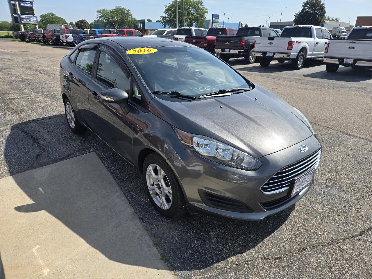 Ford Fiesta 4dr Sdn SE 2016