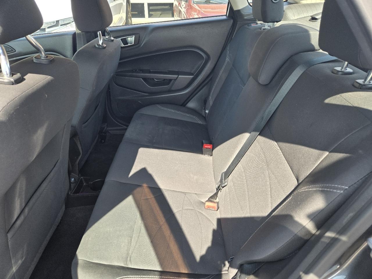 Ford Fiesta 4dr Sdn SE 2016