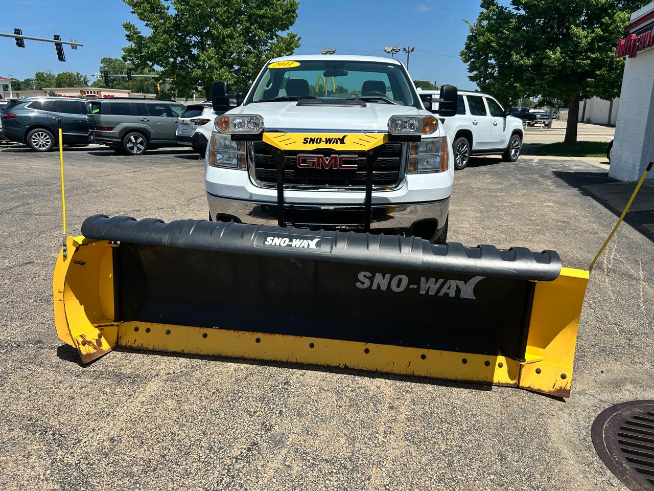 GMC Sierra 2500HD 4WD Reg Cab 133.7" Work Truck 2011