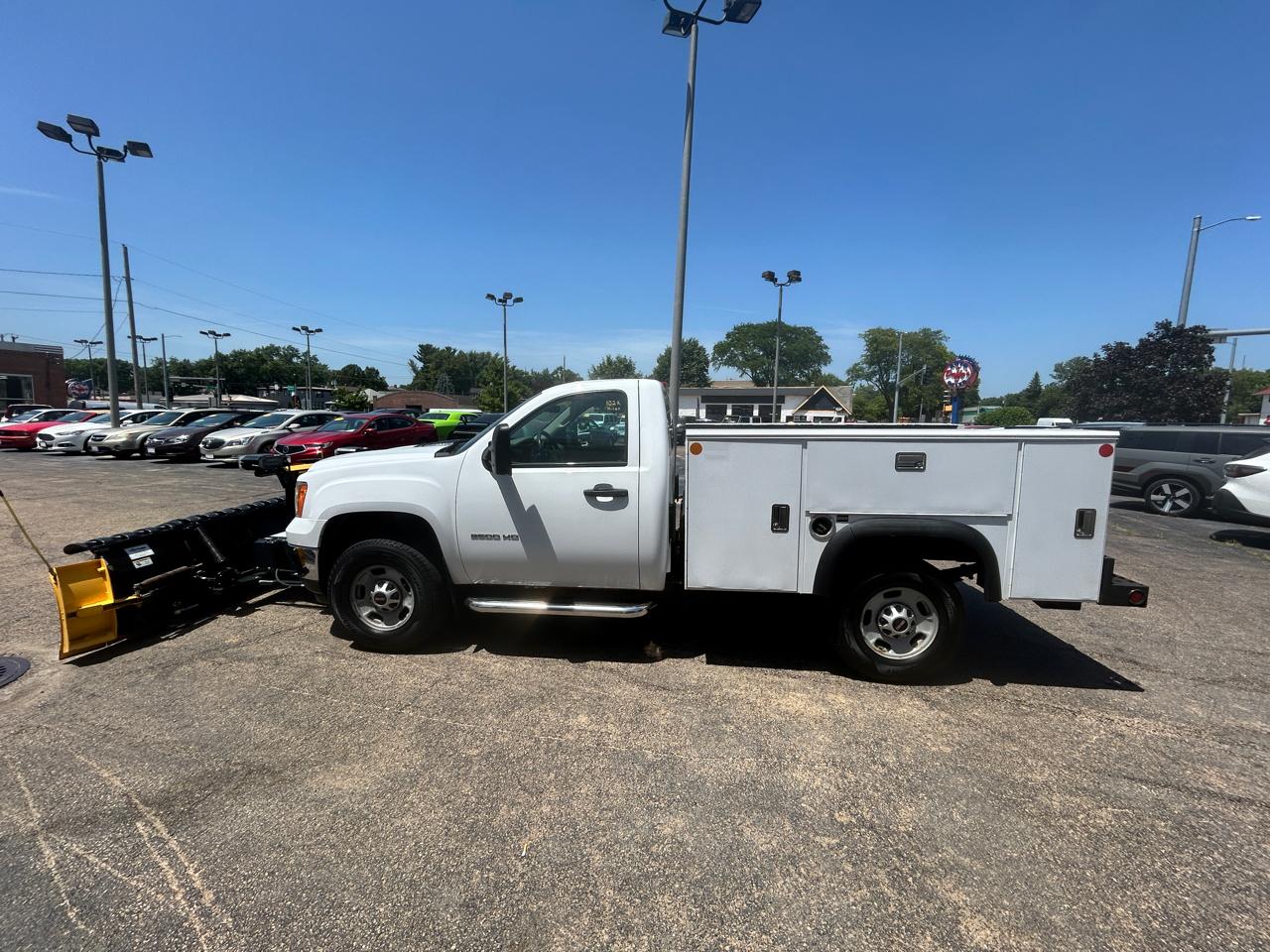GMC Sierra 2500HD 4WD Reg Cab 133.7" Work Truck 2011