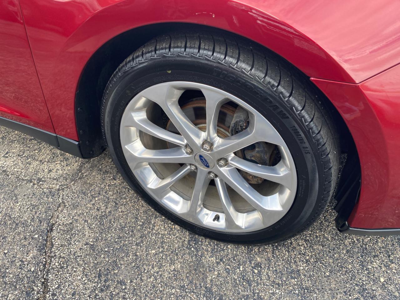 Ford Taurus Limited AWD 2018