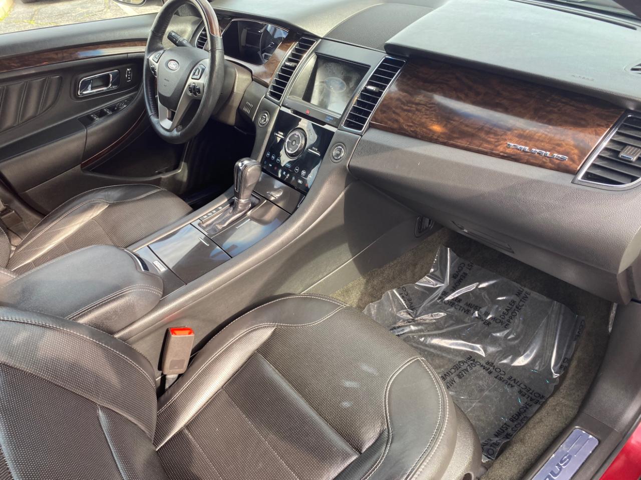 Ford Taurus Limited AWD 2018