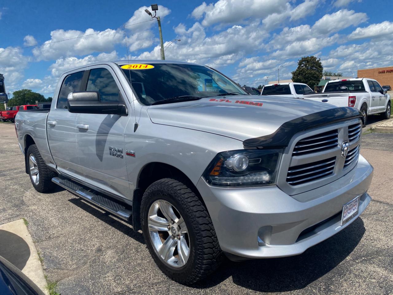 RAM 1500 4WD Crew Cab 149" Sport 2014