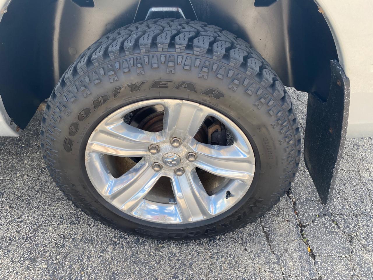 RAM 1500 4WD Crew Cab 149" Sport 2014