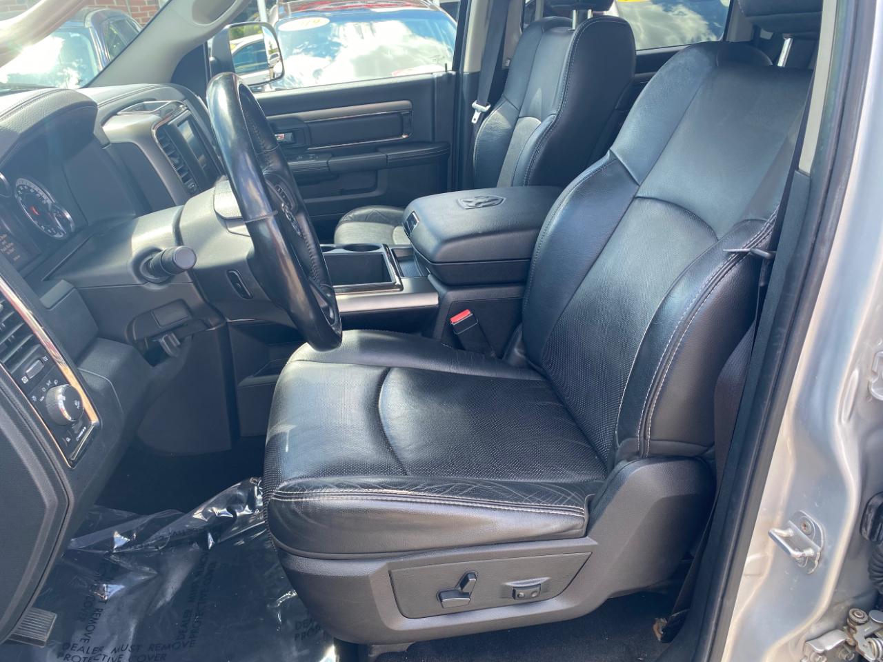 RAM 1500 4WD Crew Cab 149" Sport 2014