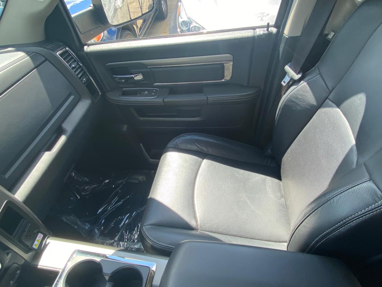 RAM 1500 4WD Crew Cab 149" Sport 2014
