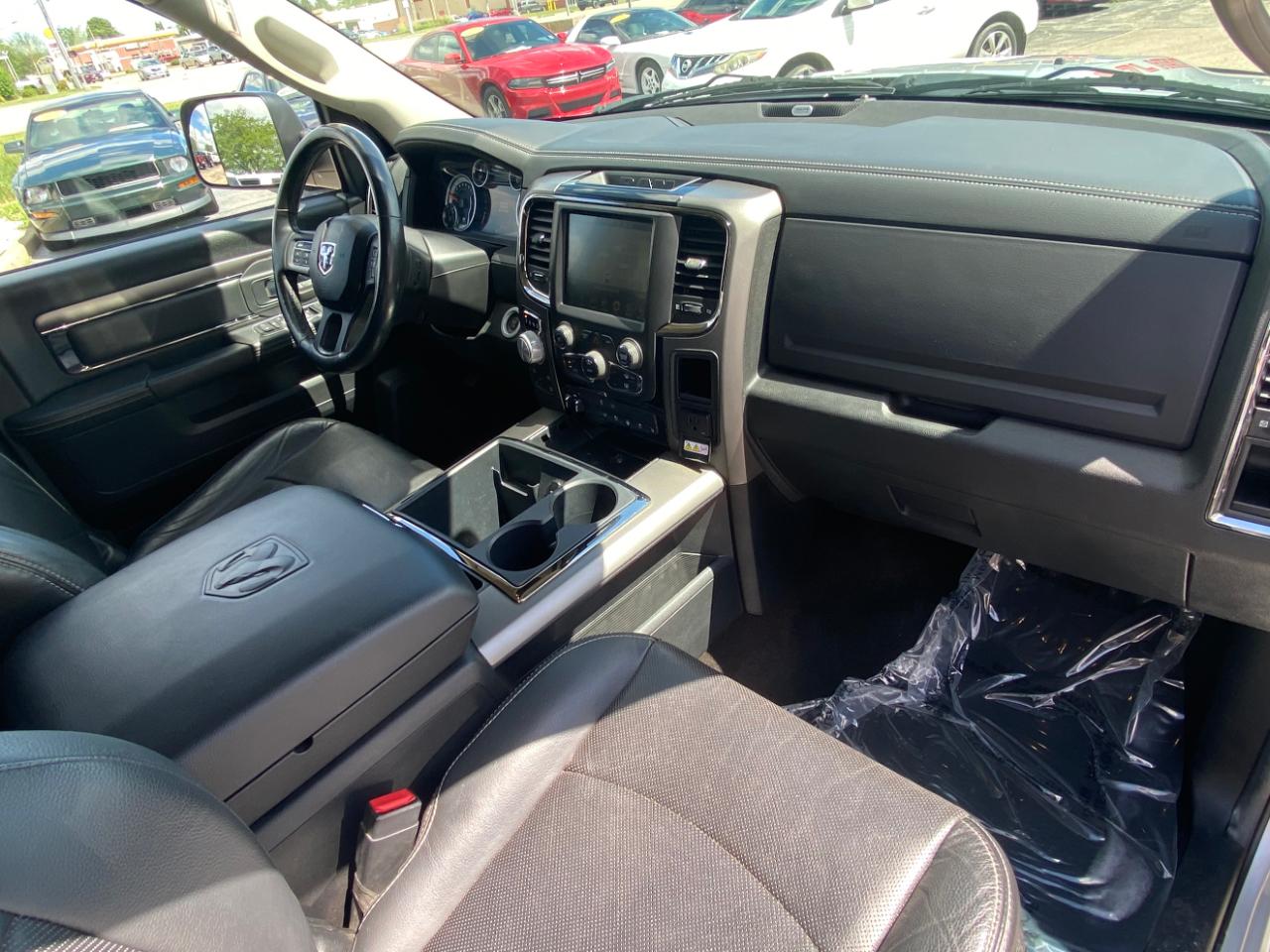 RAM 1500 4WD Crew Cab 149" Sport 2014