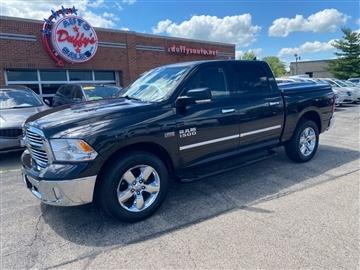 2015 RAM 1500 4WD Crew Cab 140.5" Big Horn
