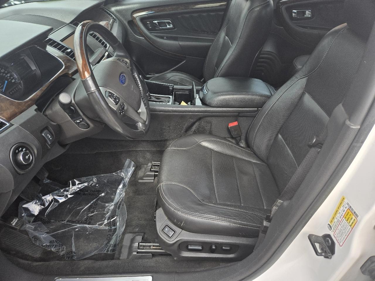 Ford Taurus 4dr Sdn Limited FWD 2013