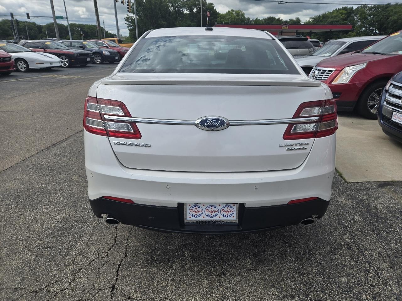 Ford Taurus 4dr Sdn Limited FWD 2013
