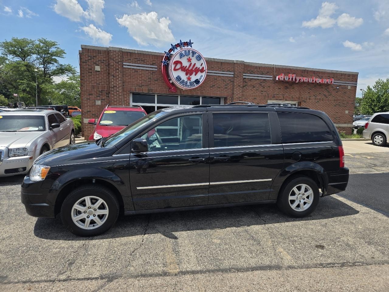 Chrysler Town & Country 4dr Wgn Touring 2010