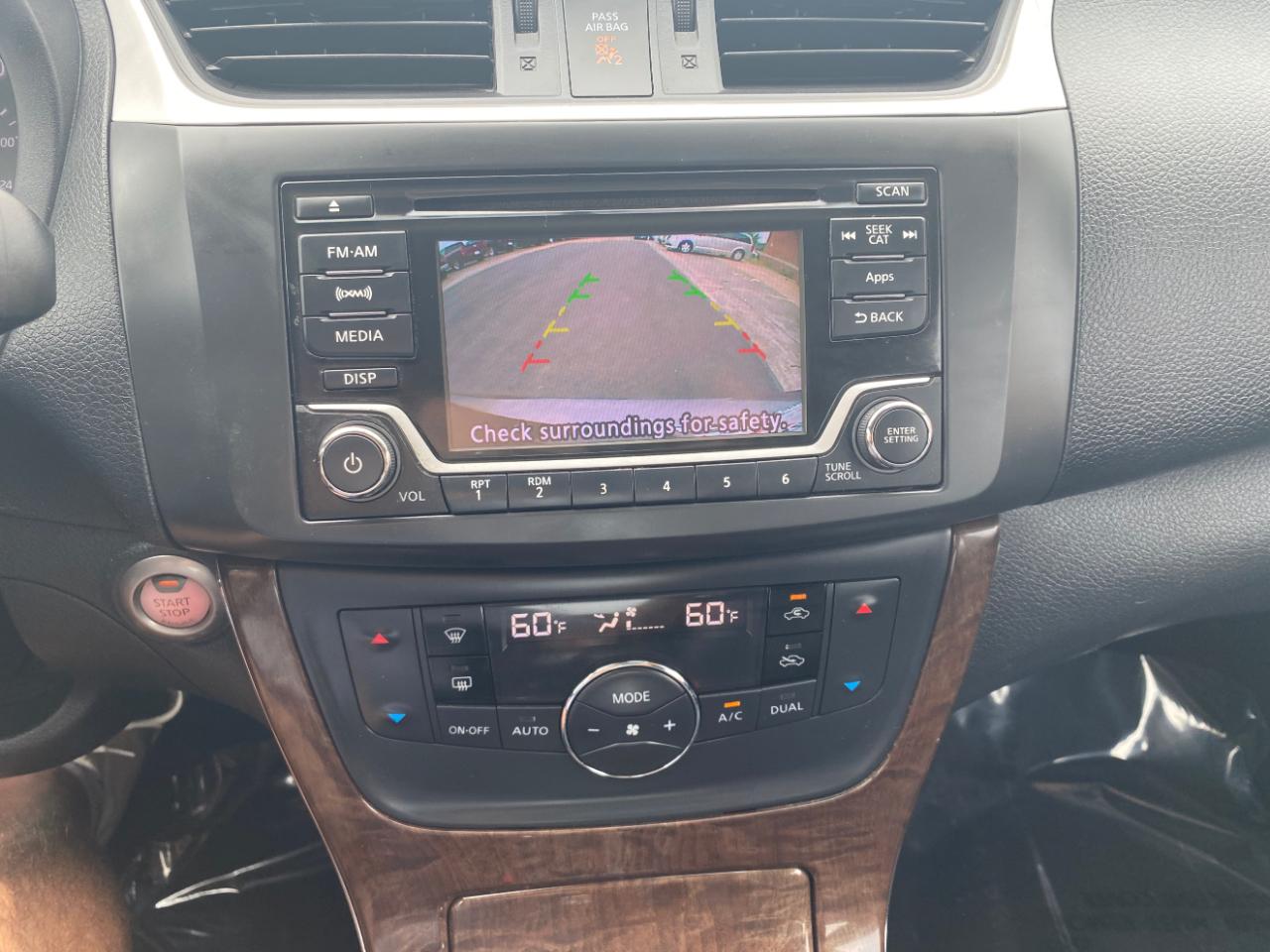 Nissan Sentra 4dr Sdn I4 CVT SL 2015