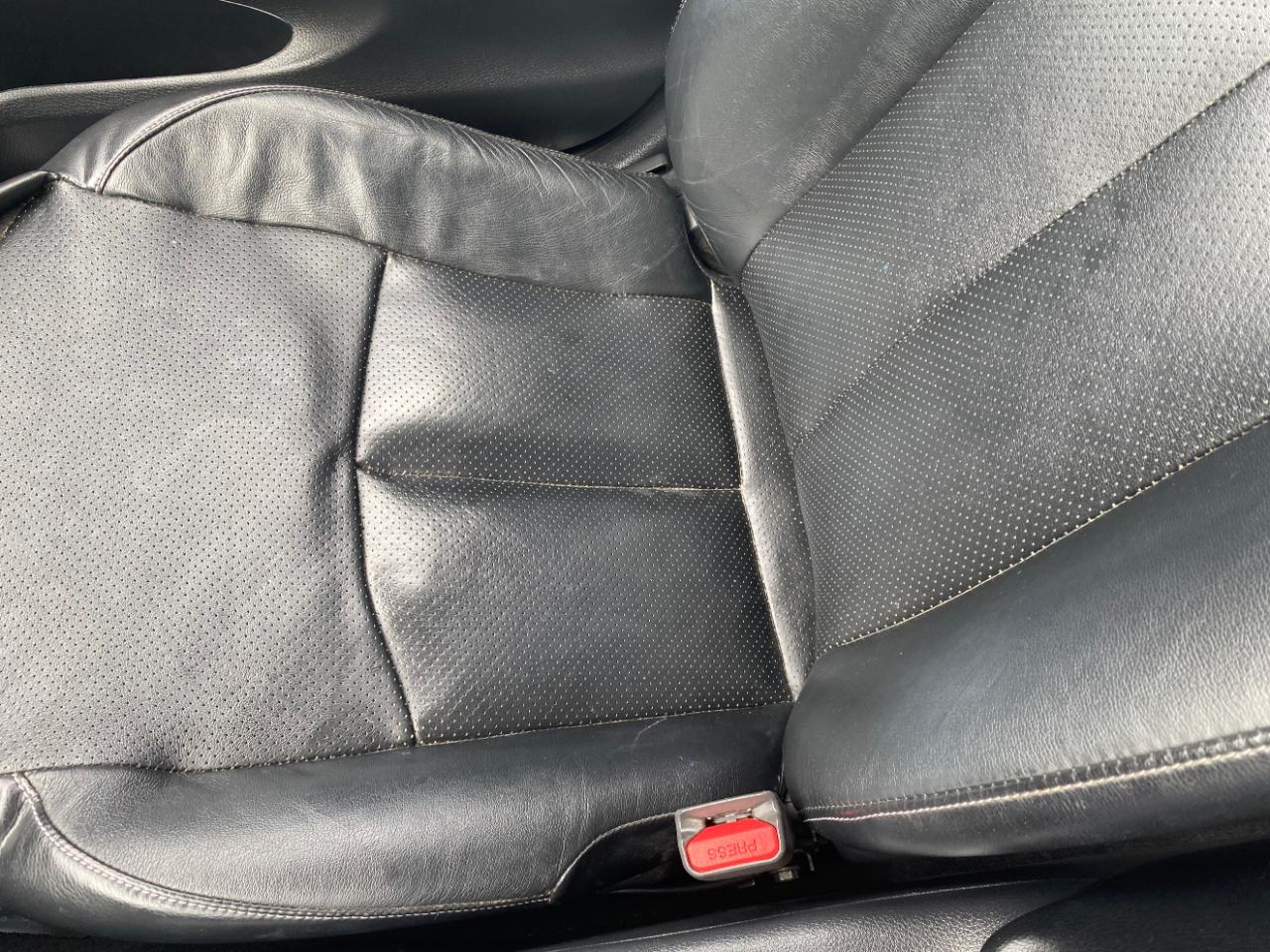 Nissan Sentra 4dr Sdn I4 CVT SL 2015