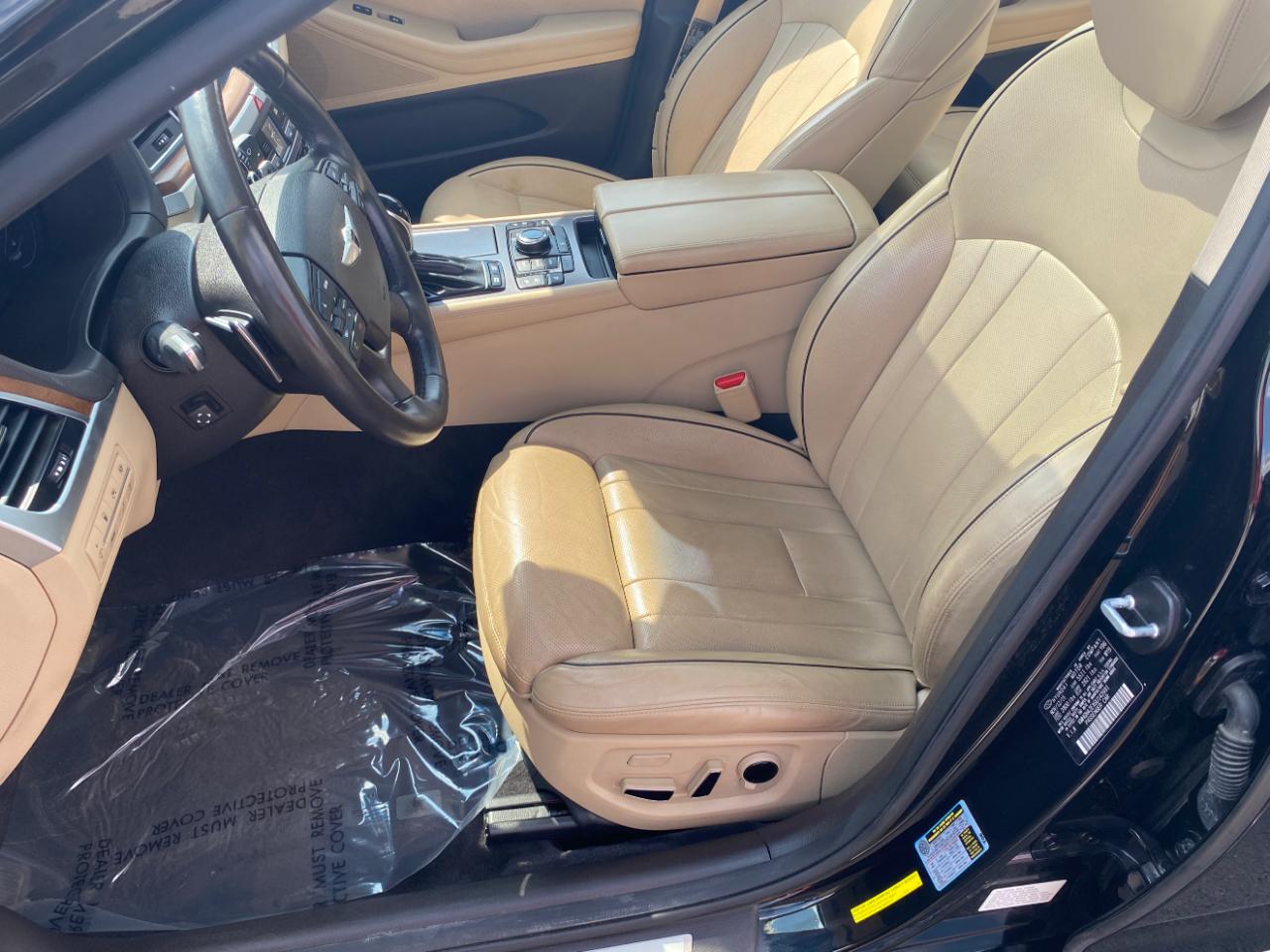 Hyundai Genesis 4dr Sdn V6 3.8L AWD 2016