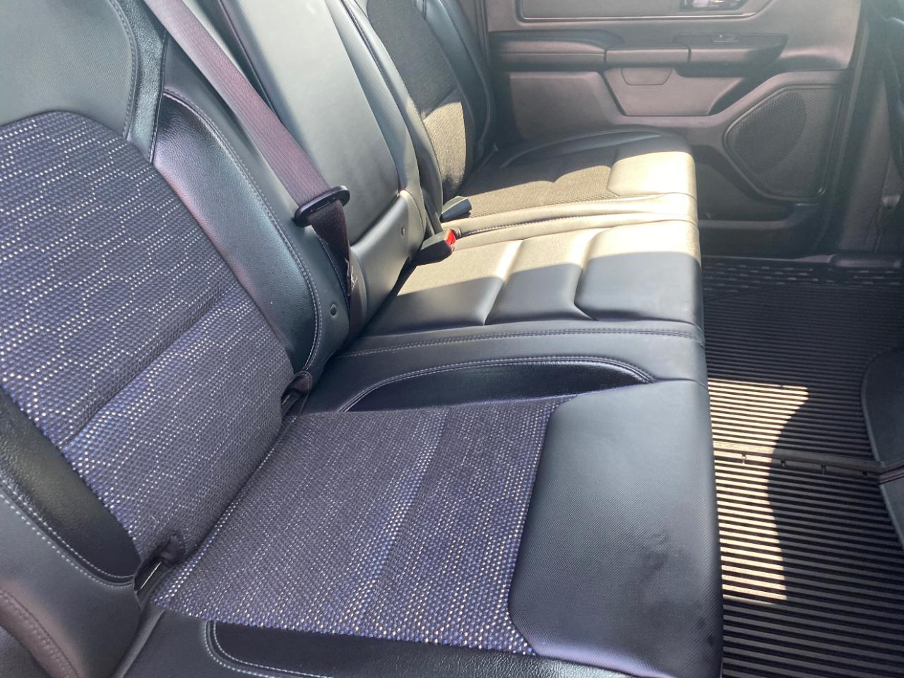 RAM 1500 Big Horn 4x4 Crew Cab 5'7" Box 2020