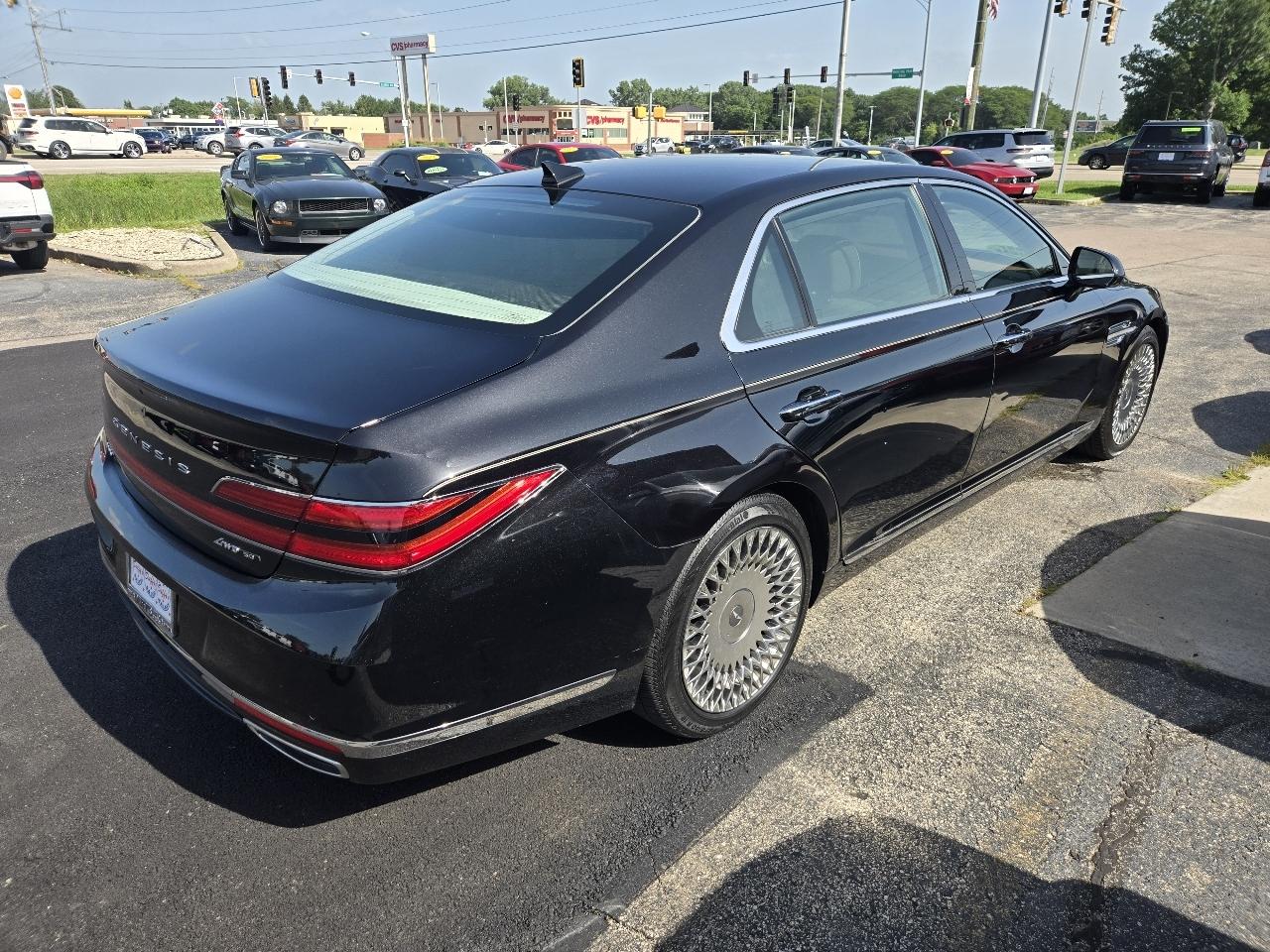 Genesis G90 5.0L Ultimate AWD 2021