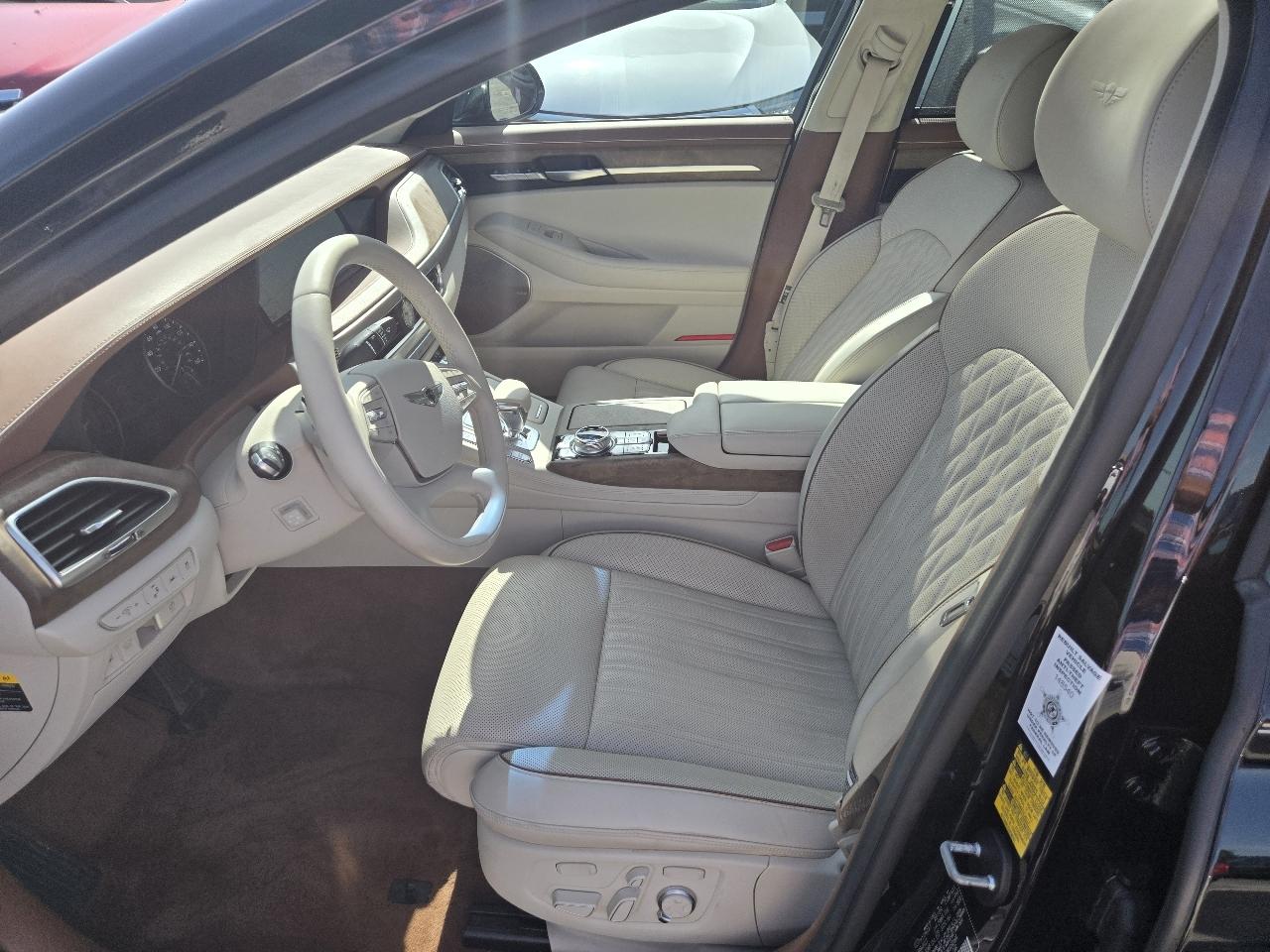 Genesis G90 5.0L Ultimate AWD 2021