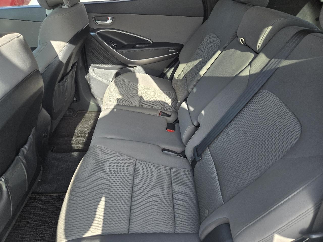 Hyundai Santa Fe Sport FWD 4dr 2.4 2016